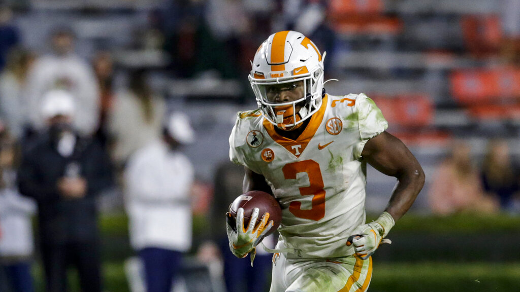 Tennessee-vs-Georgia-Week-Predictions-Picks-Betting-Odds