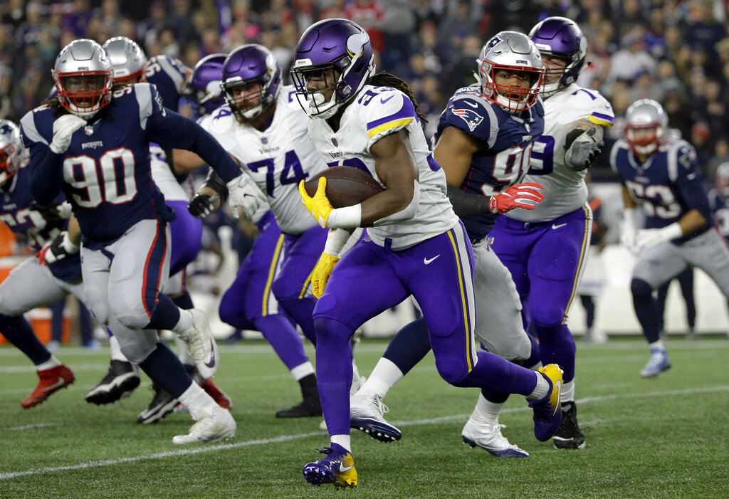 Patriots vs Vikings pronóstico predicción cuotas previa apuestas Semana 12 NFL Thanksgiving 24 de noviembre 2022