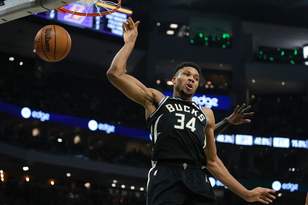 Bucks vs Magic predicciones pronóstico cuotas previa apuestas NBA 5 de diciembre 2022 