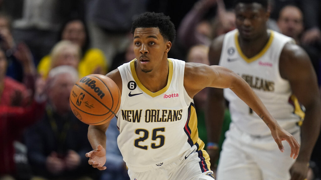 Bucks vs Pelicans predicciones pronóstico cuotas previa apuestas NBA 19 de diciembre 2022