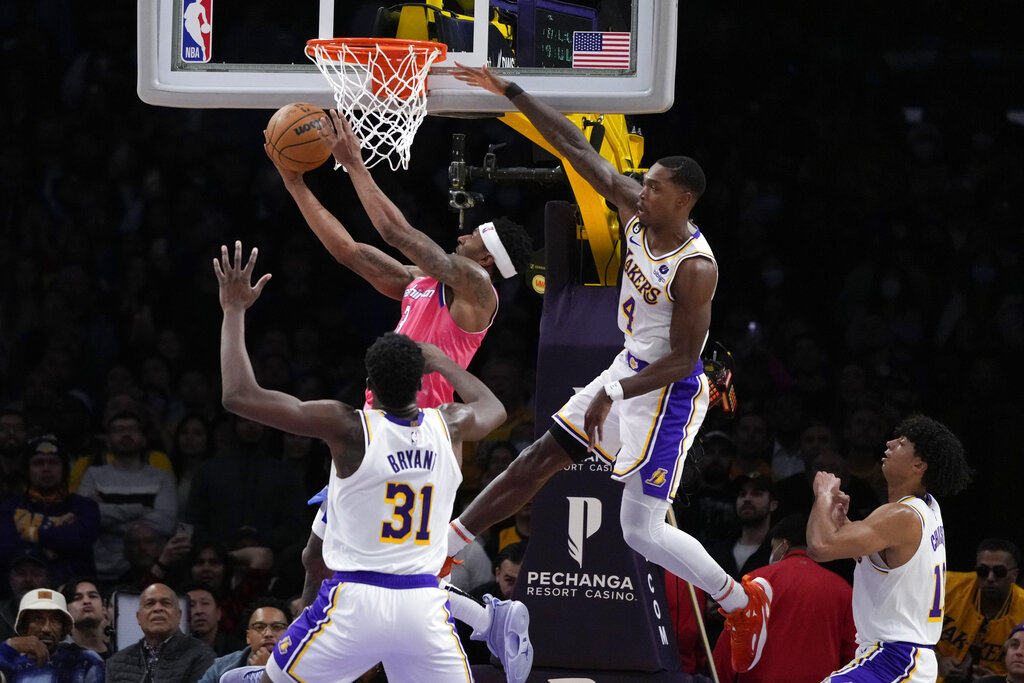 Hornets vs Lakers predicciones pronóstico cuotas previa apuestas NBA 23 de diciembre 2022