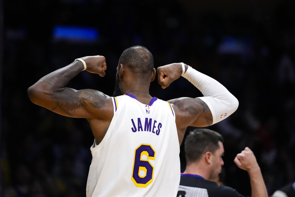 Lakers vs Kings predicciones pronóstico cuotas previa apuestas NBA 21 de diciembre 2022