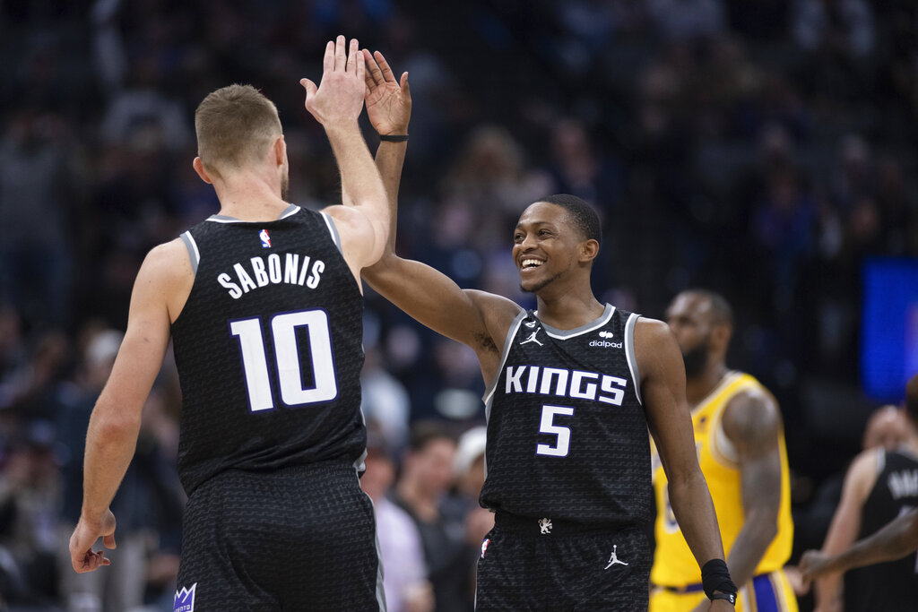 Nuggets vs Kings predicciones pronóstico cuotas previa apuestas NBA 28 de diciembre 2022