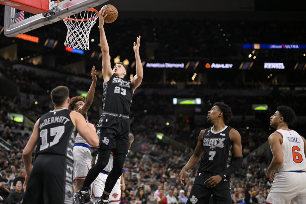 Mavericks vs Spurs predicciones pronóstico cuotas previa de apuestas para el partido de la NBA el 31 de diciembre de 2022