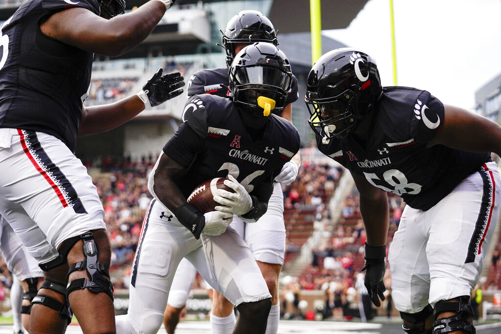 Cincinnati vs Louisville Fenway Bowl Predictions Picks Betting Odds