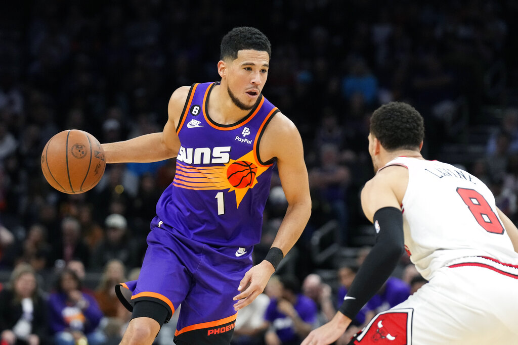 Suns vs Spurs pronostico predicciones cuotas apuestas previa NBA de 4 de diciembre de 2022