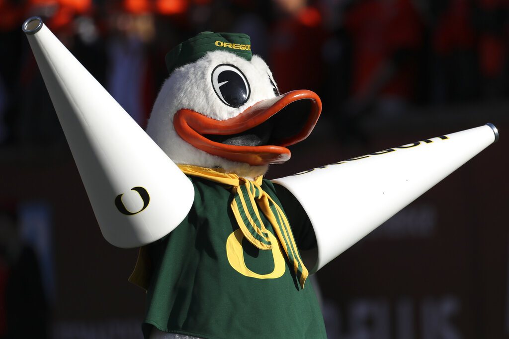 Oregon vs North Carolina Predictions Picks Betting Odds Holiday Bowl