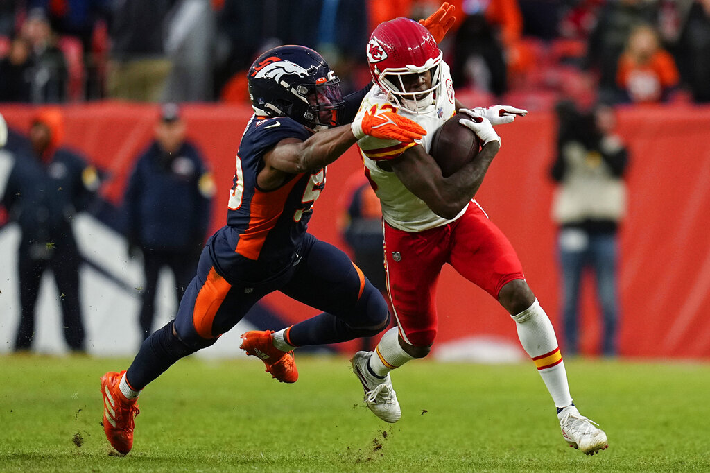 Chiefs vs Broncos pronóstico predicción cuotas previa apuestas Semana 14 NFL 11 de diciembre 2022