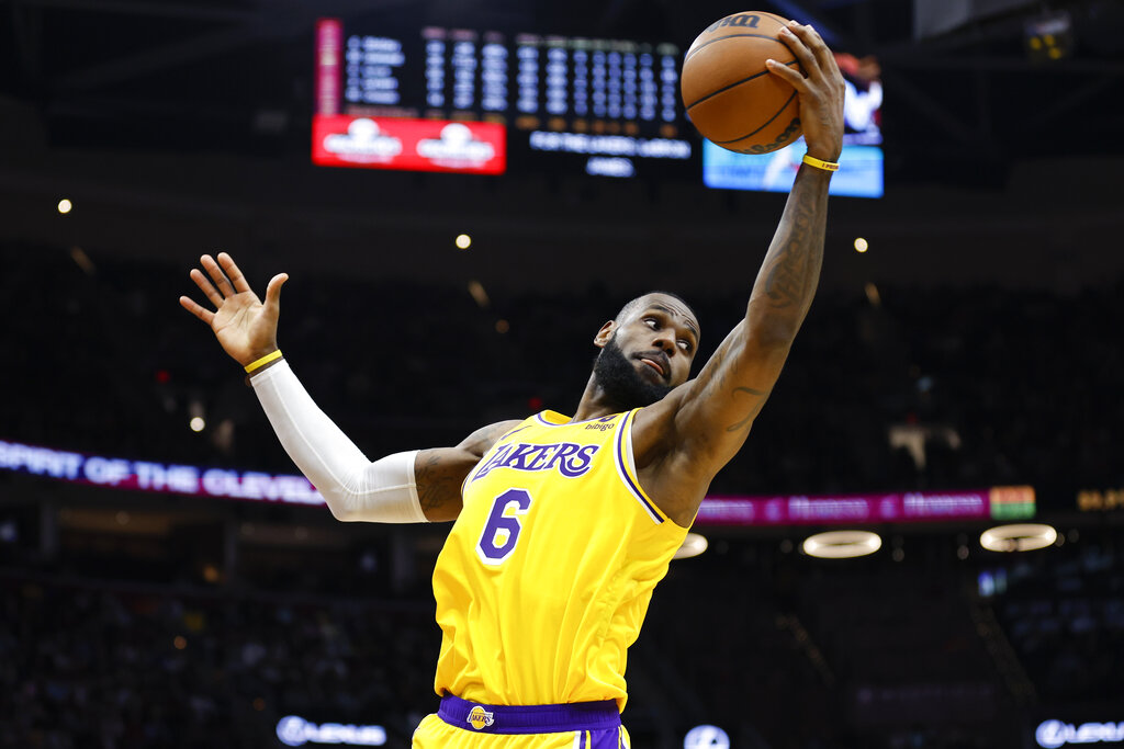 Lakers vs Pistons Predictions Picks Betting Odds