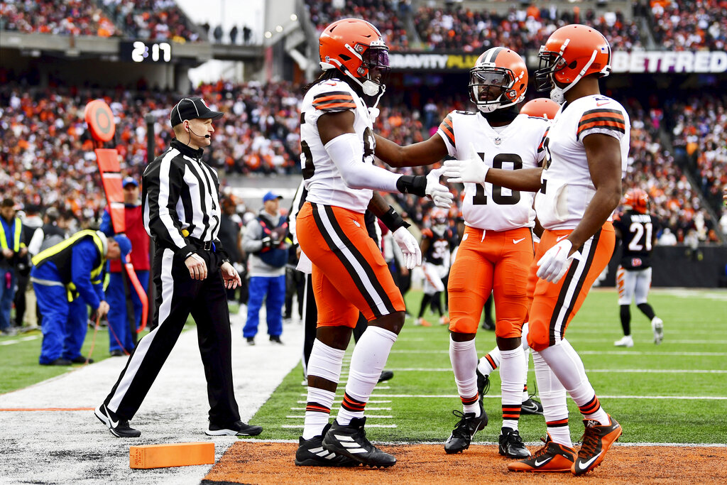 Saints vs Browns pronóstico predicción cuotas previa apuestas Semana 16 NFL 24 de diciembre 2022