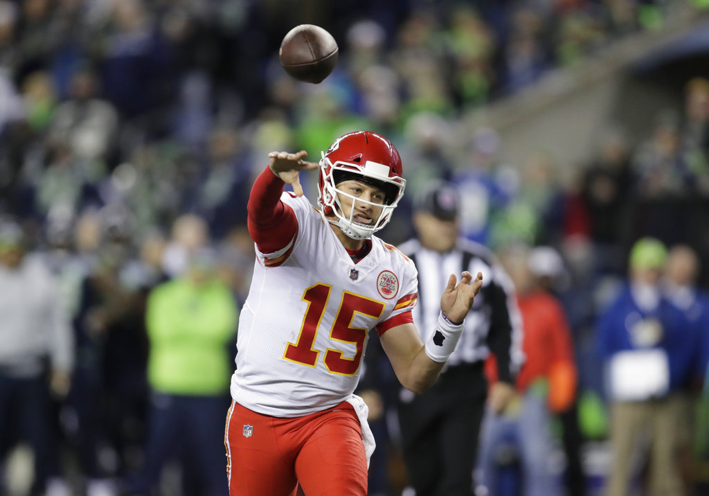 Seahawks vs Chiefs pronóstico predicción cuotas previa apuestas Semana 16 NFL 24 de diciembre 2022