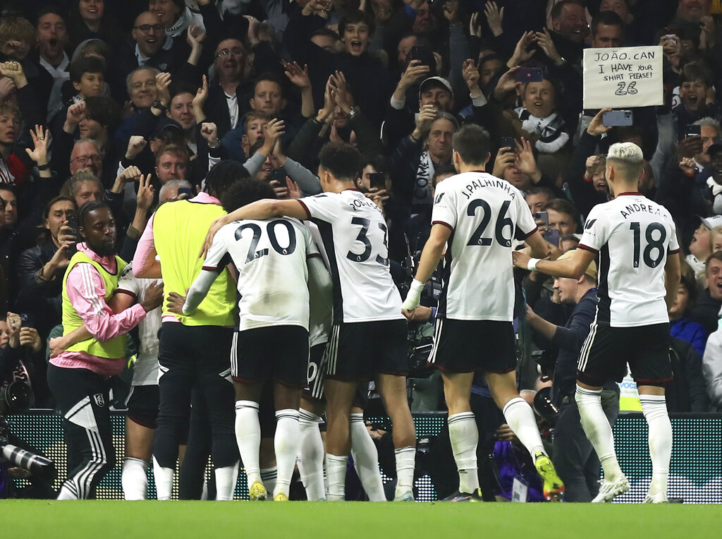 Fulham vs Leeds predicciones pronóstico cuotas previas apuestas Premier League el 22 de abril de 2023