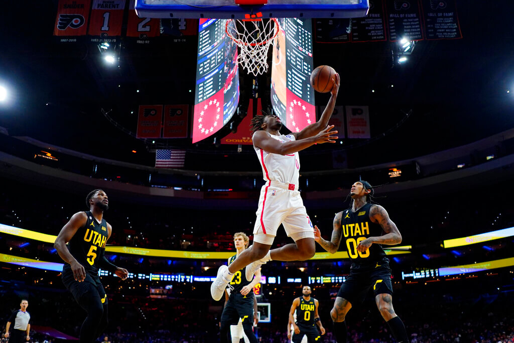 76ers vs Jazz predicciones pronóstico cuotas previa apuestas NBA 14 de enero 2023