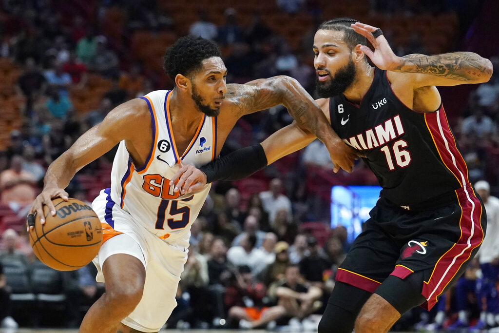 Heat vs Suns predicciones pronóstico cuotas previa apuestas NBA 6 de enero 2023