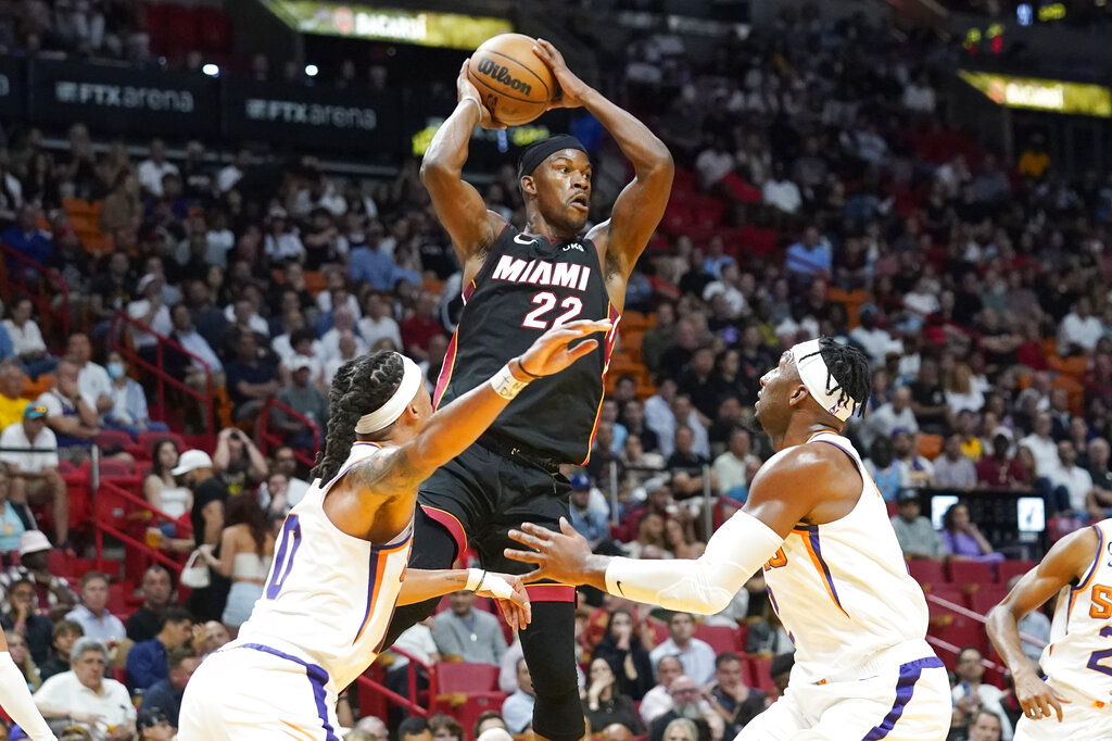 Heat vs Suns predicciones pronóstico cuotas previa apuestas NBA 6 de enero 2023