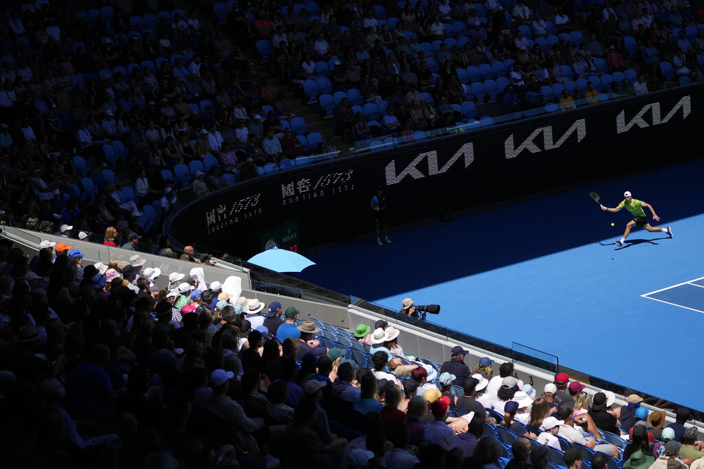 Pronóstico, predicciones, cuotas y previa de apuestas para el partido entre Stefanos Tsitsipas vs Jannik Sinner de la cuarta ronda de singles masculino del Australian Open 2023