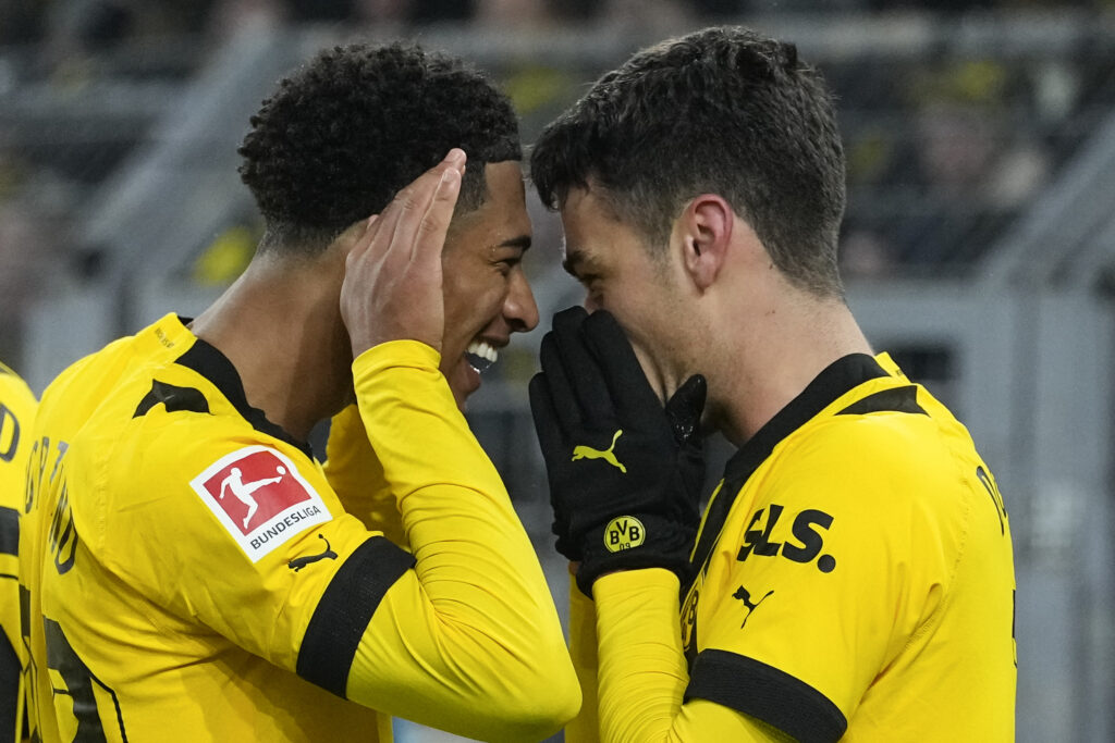 Leverkusen vs Dortmund pronóstico predicción cuotas previa apuestas jornada 18 Bundesliga 29 de enero de 2023