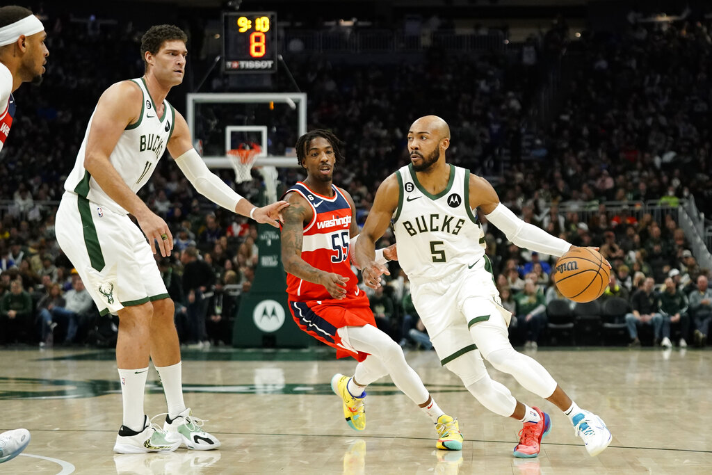 Bucks vs Raptors predicciones pronóstico cuotas previa apuestas NBA 4 de enero de 2023