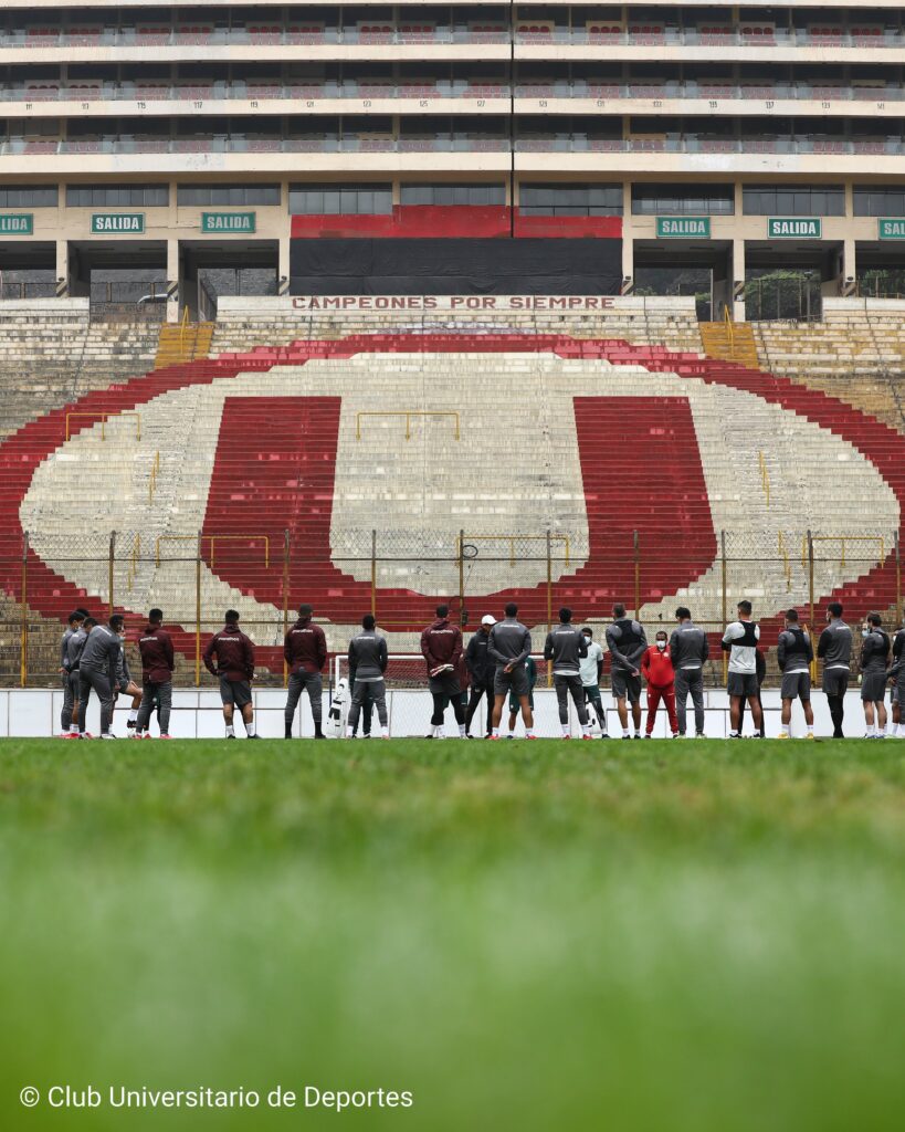 Los 5 mejores y más famosos estadios de fútbol en Perú Conoce todos los templos del fútbol peruano