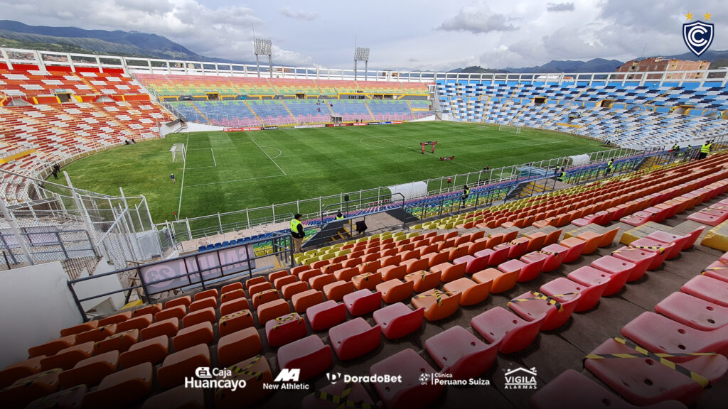 Los 5 mejores y más famosos estadios de fútbol en Perú Conoce todos los templos del fútbol peruano