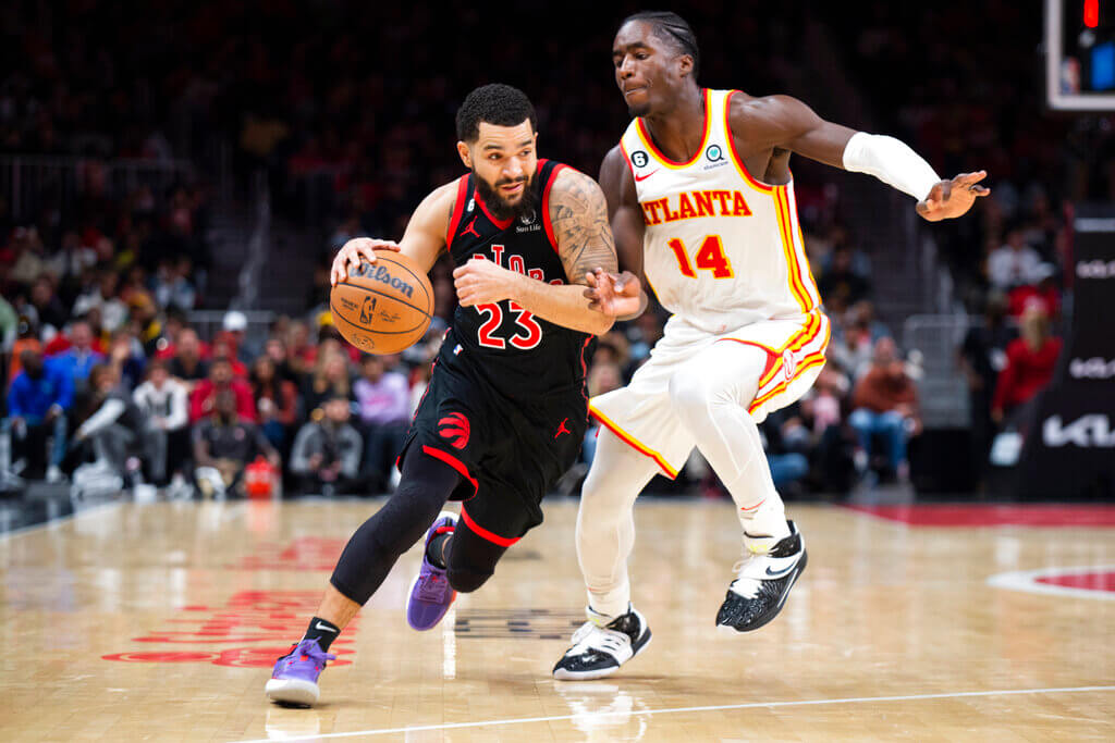 Hawks vs Raptors predicciones pronóstico cuotas previa apuestas NBA 14 de enero de 2023