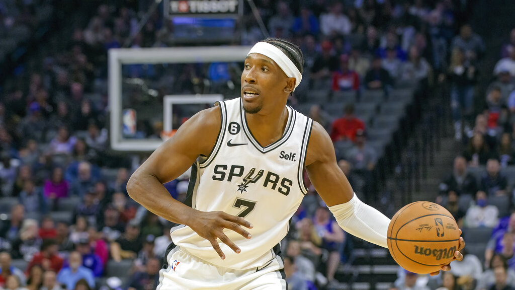 Kings vs Spurs predicciones pronóstico cuotas previa apuestas NBA 1 de febrero de 2023