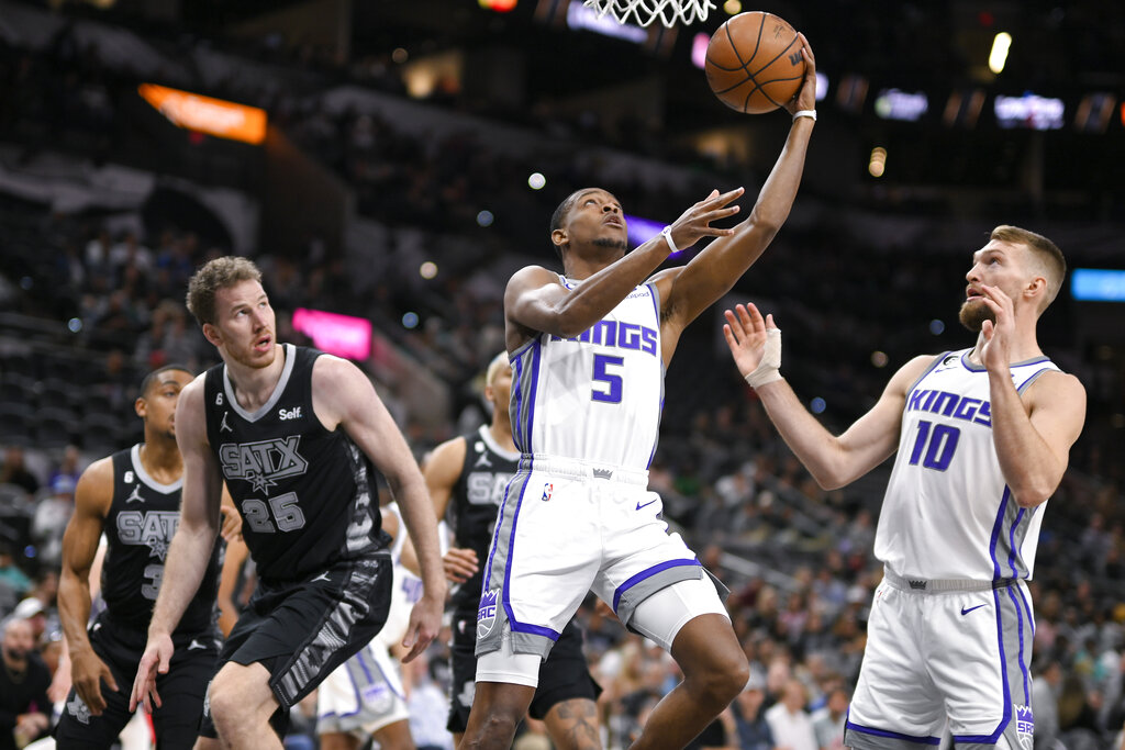 Thunder vs Kings predicciones pronóstico cuotas previa apuestas NBA 20 de enero de 2023