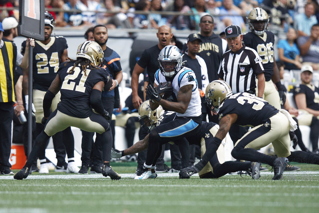 Panthers vs Saints pronóstico predicción cuotas previa apuestas Semana 18 NFL 08 de enero 2023