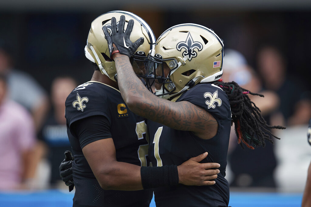 Panthers vs Saints pronóstico predicción cuotas previa apuestas Semana 18 NFL 08 de enero 2023