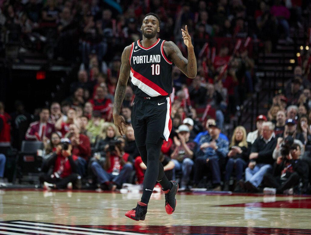 Lakers vs Trail Blazers pronostico prediccion previa cuotas apuestas nba 22 de enero de 2023