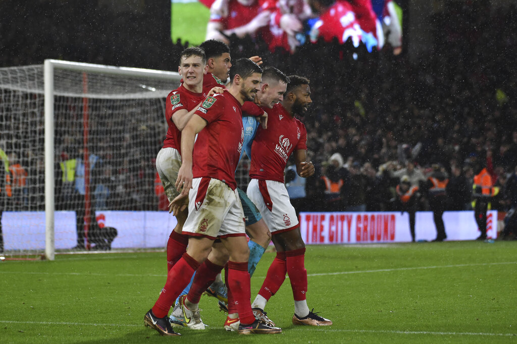 Manchester United vs Nottingham Forest pronostico prediccion cuotas previa apuestas carabao cup semifinal 1 de febrero de 2023