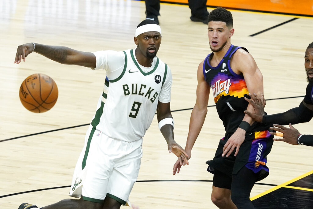 Suns vs Bucks predicciones pronóstico cuotas previa apuestas NBA el 26 de febrero de 2023