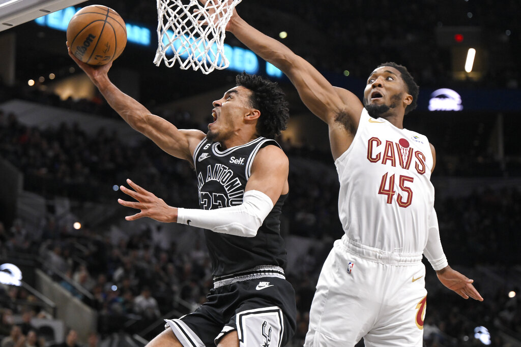 Spurs vs Cavaliers Predictions Picks Betting Odds NBA February 13, 2023