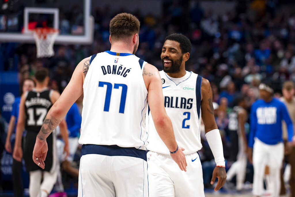 Pacers vs Mavericks predicciones pronóstico cuotas previas apuestas NBA 28 de febrero de 2023