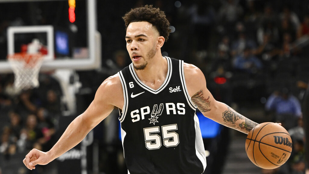 Spurs vs Raptors predicciones pronóstico cuotas previa apuestas NBA 8 de febrero de 2023