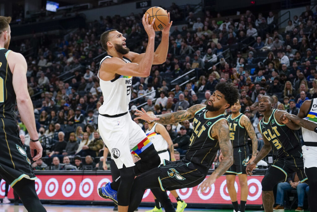 Timberwolves vs Kings, predicciones pronóstico cuotas previa apuestas NBA el 4 de marzo de 2023