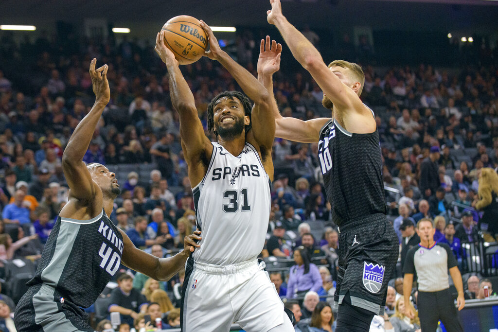 Spurs vs Kings Predictions Picks Betting Odds April 2, 2023