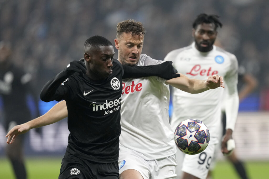 Napoli vs Eintracht Frankfurt pronóstico predicciones cuotas previa apuestas en octavos de final vuelta UEFA Champions League el 15 de marzo de 2023