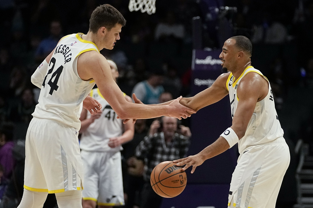 Suns vs Jazz Predictions Picks Betting Odds March 27, 2023