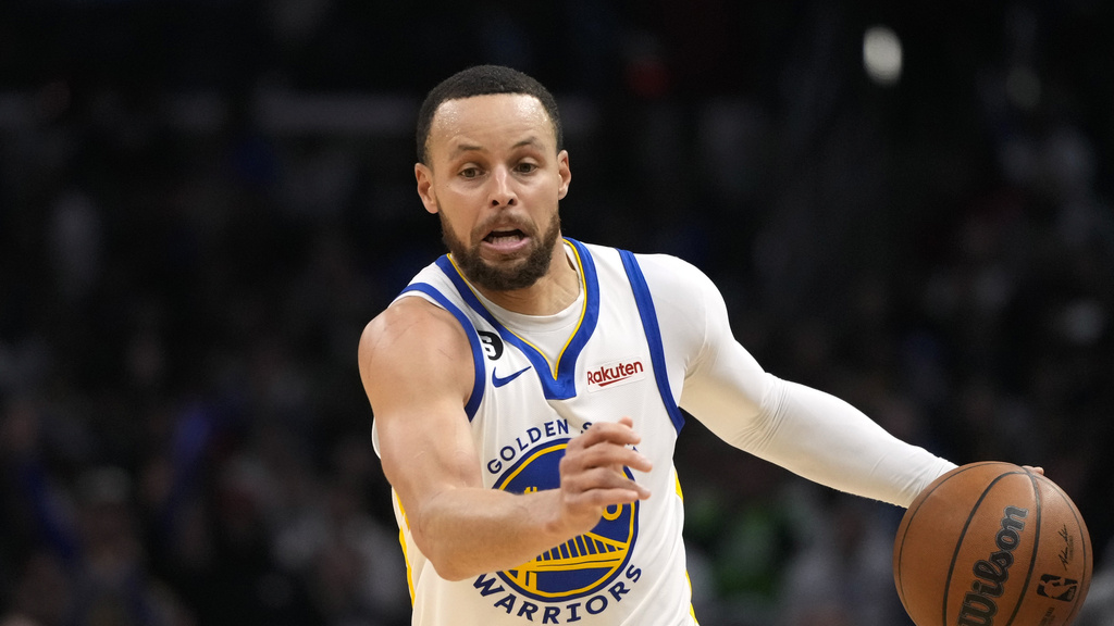 Warriors vs Mavericks predicciones pronóstico cuotas previa apuestas NBA el 22 de marzo de 2023