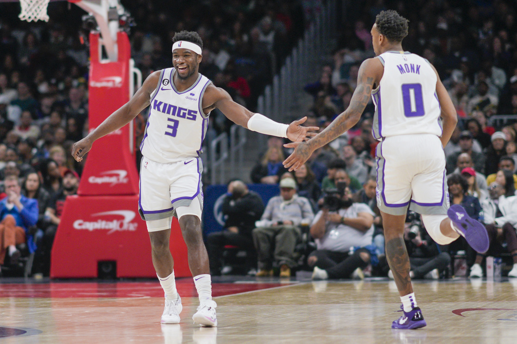 Warriors vs Kings predicciones pronóstico cuotas previas apuestas NBA 26 de abril de 2023