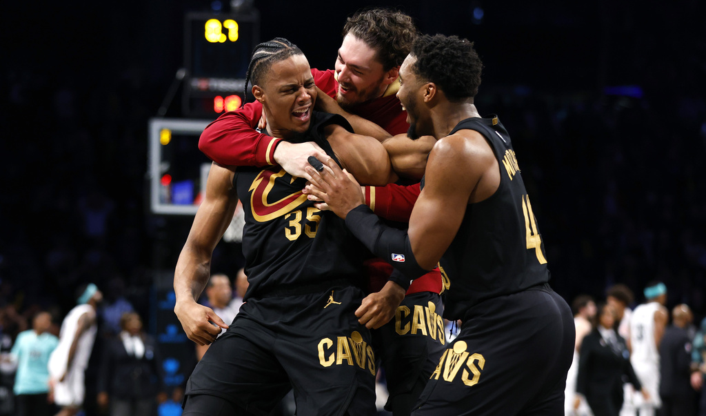 Cavaliers vs Hawks Predictions Picks Betting Odds NBA March 28, 2023