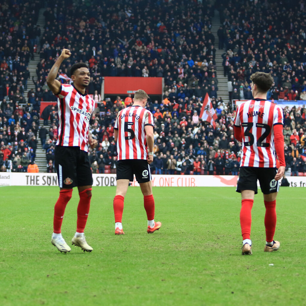 Norwich City vs Sunderland pronóstico predicción cuotas previa apuestas jornada 36 del Championship 12 de marzo 2023