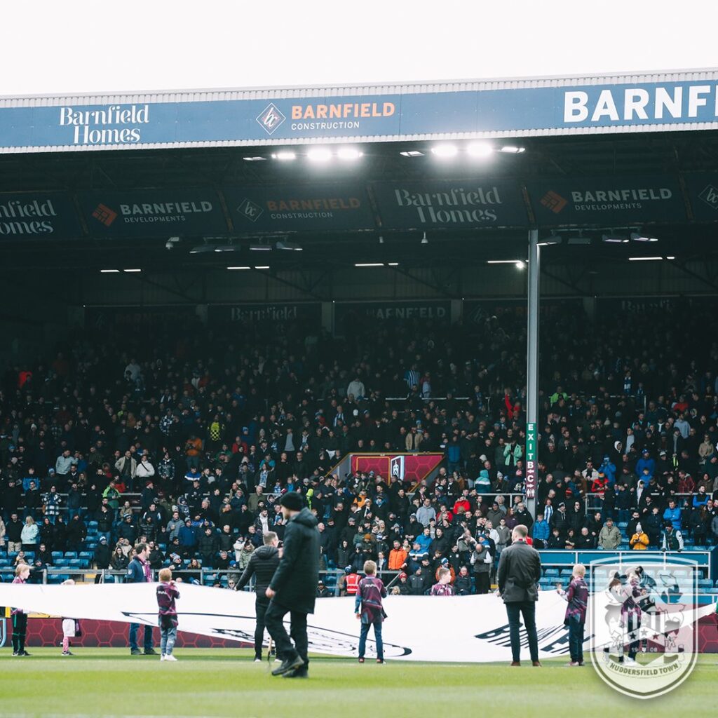 pronostico prediccion cuotas previa apuestas Huddersfield Town vs Bristol City jornada 29 Championship 7 de marzo de 2023 