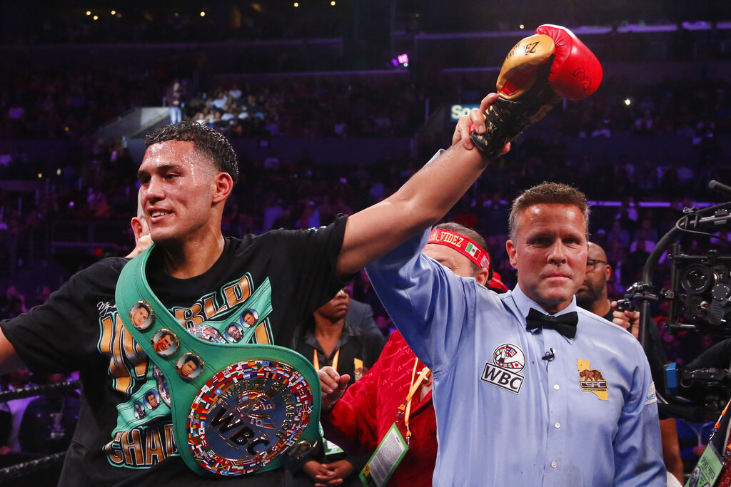 David Benavidez vs Caleb Plant Predictions, Picks, Odds, Preview