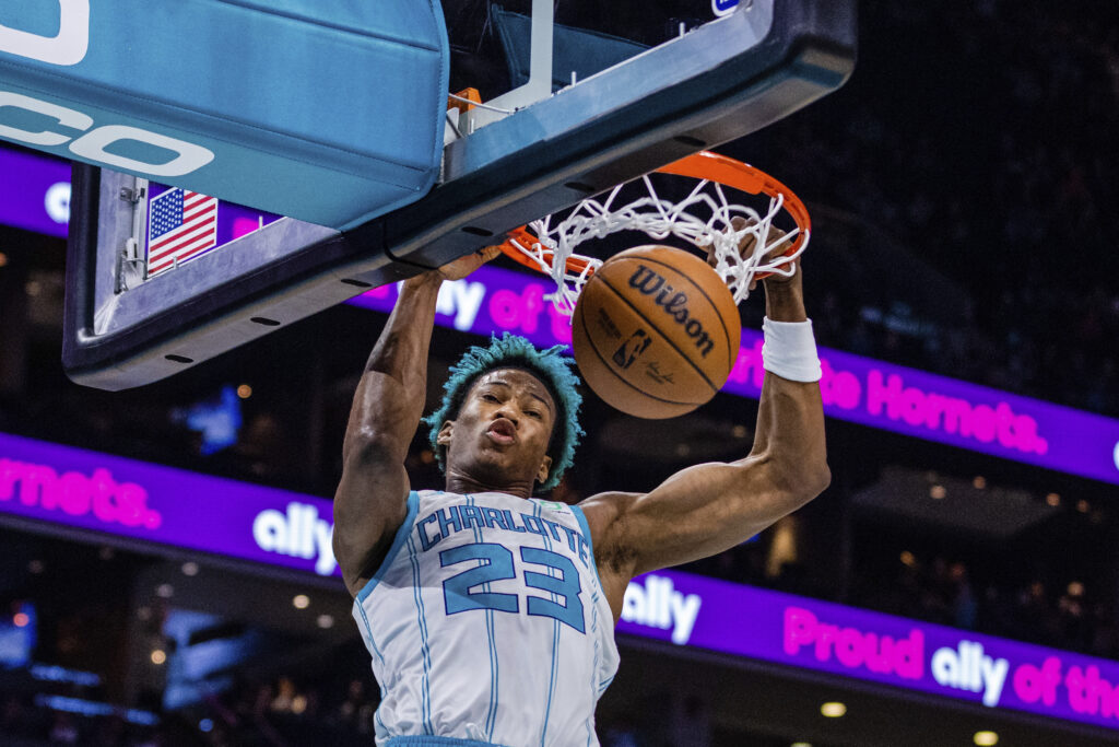 Hornets vs Knicks, predicciones pronóstico cuotas previa apuestas NBA el 7 de marzo de 2023
