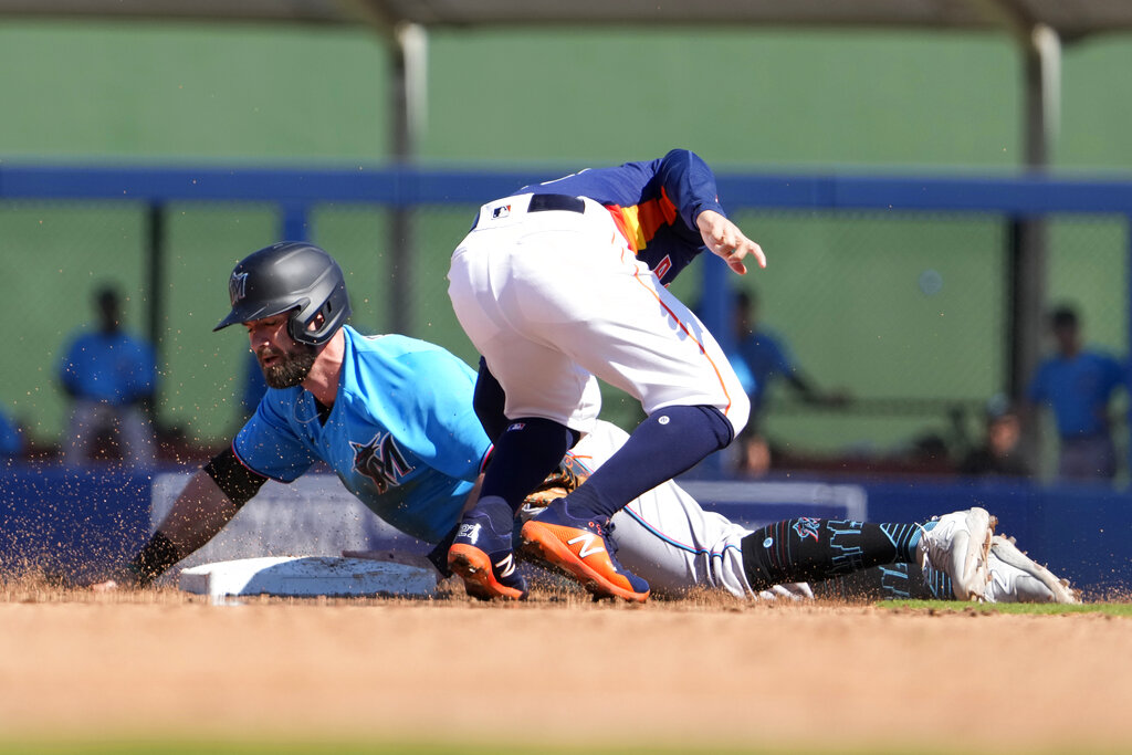 Líder de bases robadas de la MLB en 2023 predicción cuotas previa apuestas favoritos candidatos