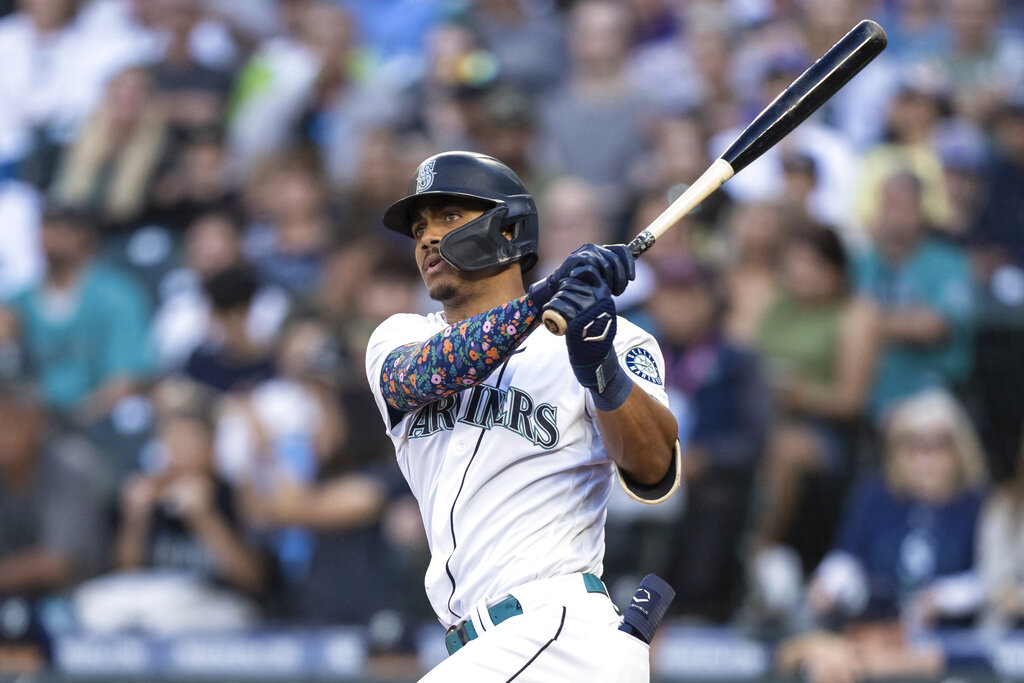 Prediction, odds, betting preview, and favorites for the MLB hits leader in 2023