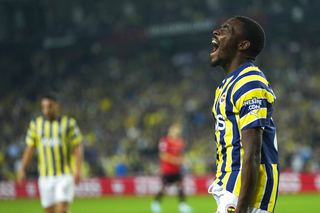 Sevilla vs Fenerbahce Predictions Picks Betting Odds March 9, 2023