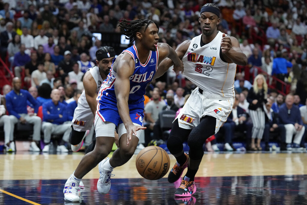 Heat vs 76ers predicciones pronóstico cuotas previa apuestas NBA el 6 de abril de 2023